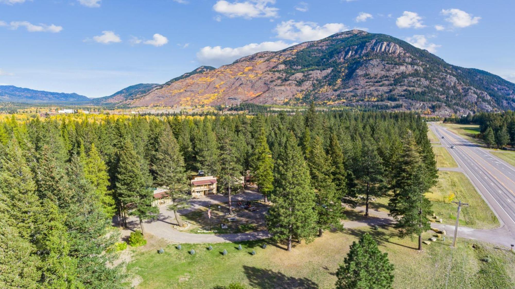 Fort Williamson Glacier Vacation Rentals Columbia Falls Exterior foto